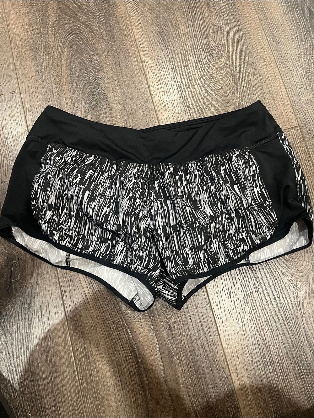 Black Printed Women's Athletic Shorts 52